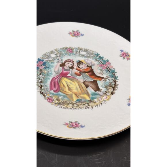 Vintage Royal Doulton My Valentine Day 1979 Collector Plate 8 1/4 " - Picture 13 of 16